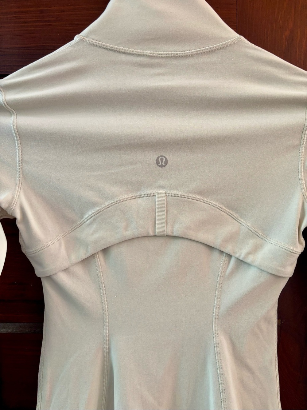 lululemon athletica Define Zip Jacket in White Size 2 - Picture 4 of 9